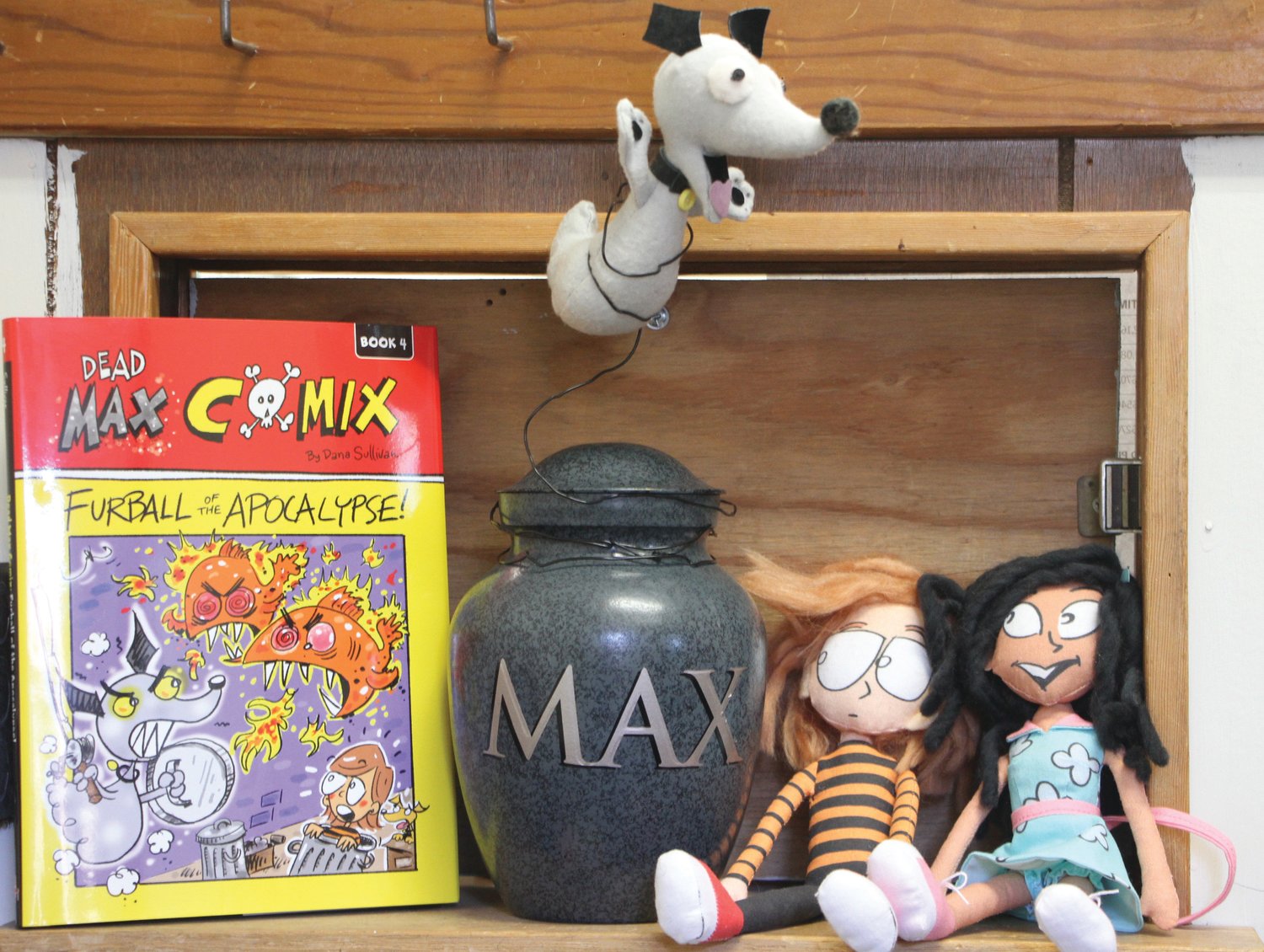 The real Max’s ashes paid a visit to The Leader office along with plush dolls modeled after the main characters made by author and illustrator Leanne Hatch.